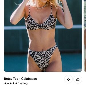 Skatie Bikini top NWT